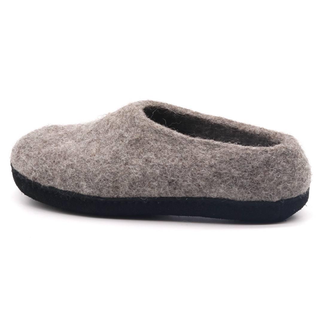 Nootkas Newport Wool House Shoe in Gray with black sole