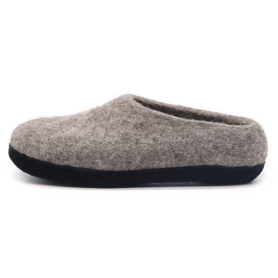 Merino wool house shoe with breathable wool upper