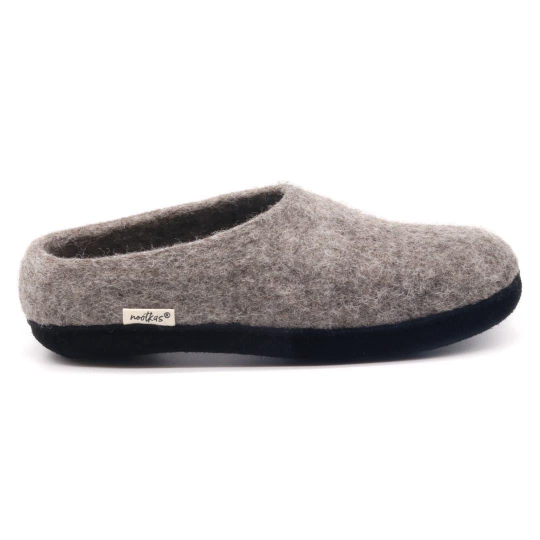 Nootkas Newport Wool House Shoe in heather gray with black sole