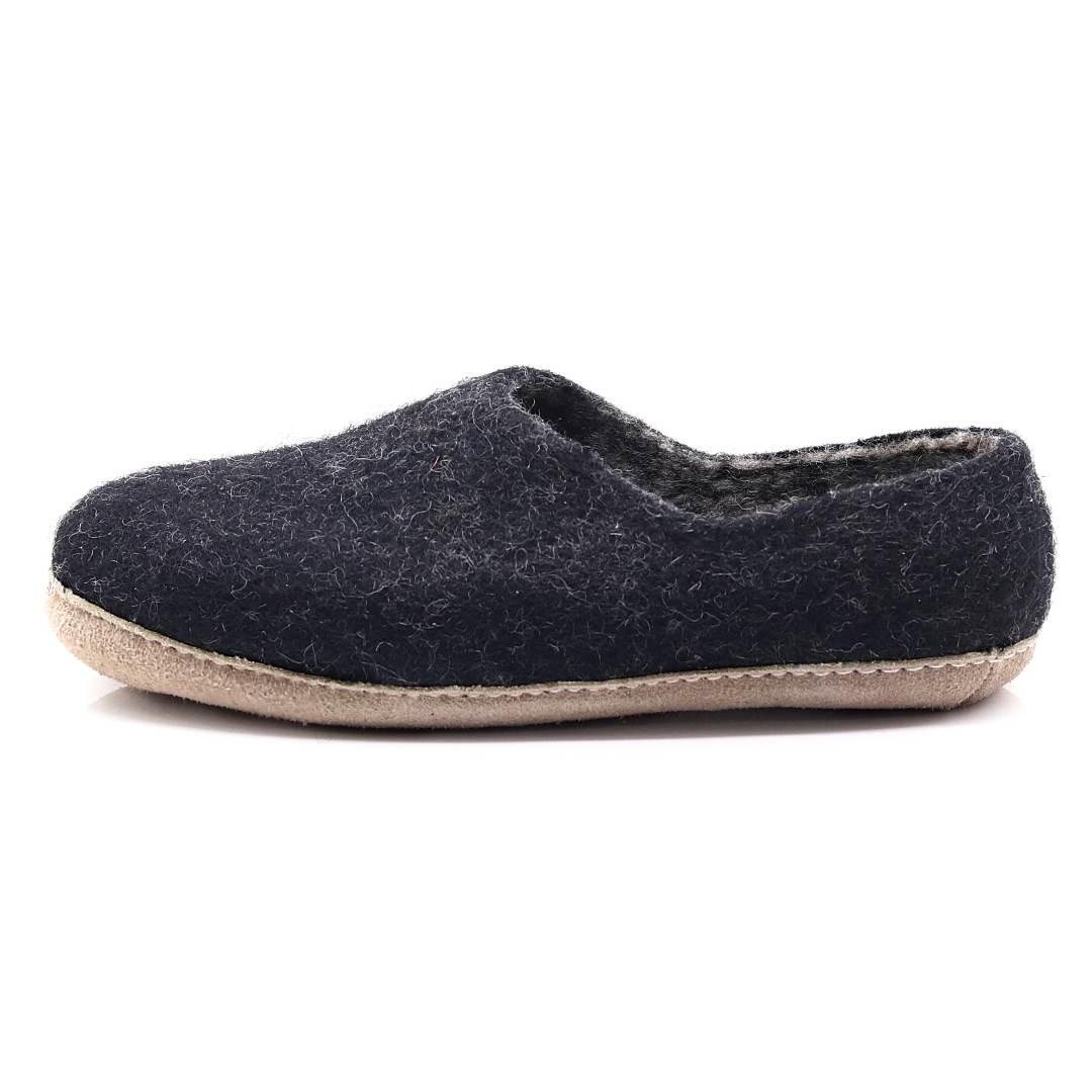 Nootkas Victoria Wool House Shoe in charcoal grey with tan sole